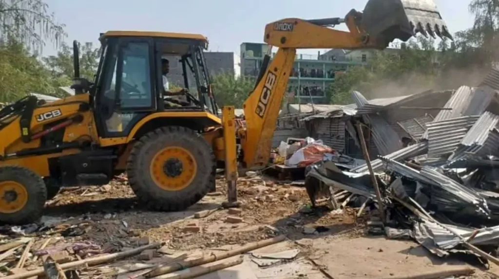 सुखदेवनगर–मधुकम बुलडोजर कार्रवाई पर हाईकोर्ट की रोक