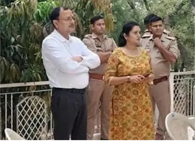 minor girl rescued Greater Noida | Jharkhand News | Bhaiyajii News